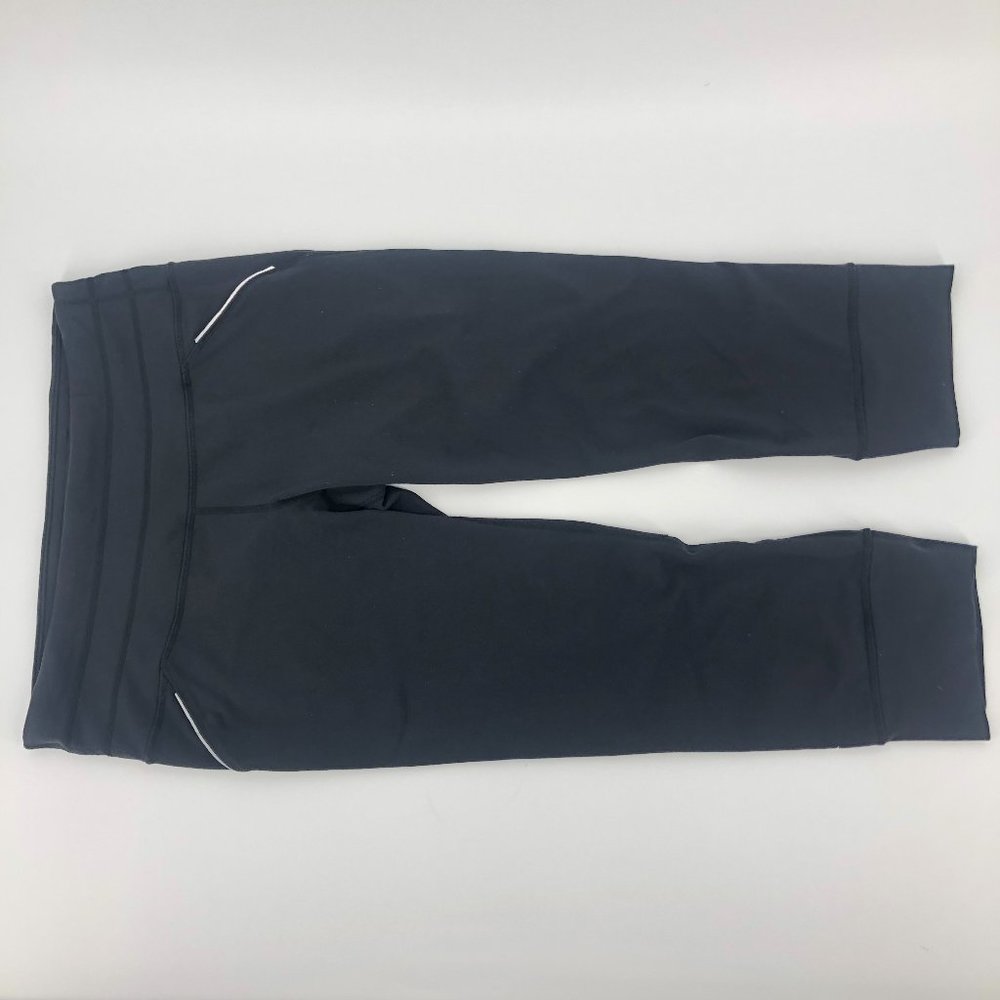 Athleta Stride Bare to Run Reflective Trim Knicker - Picture 4 of 13